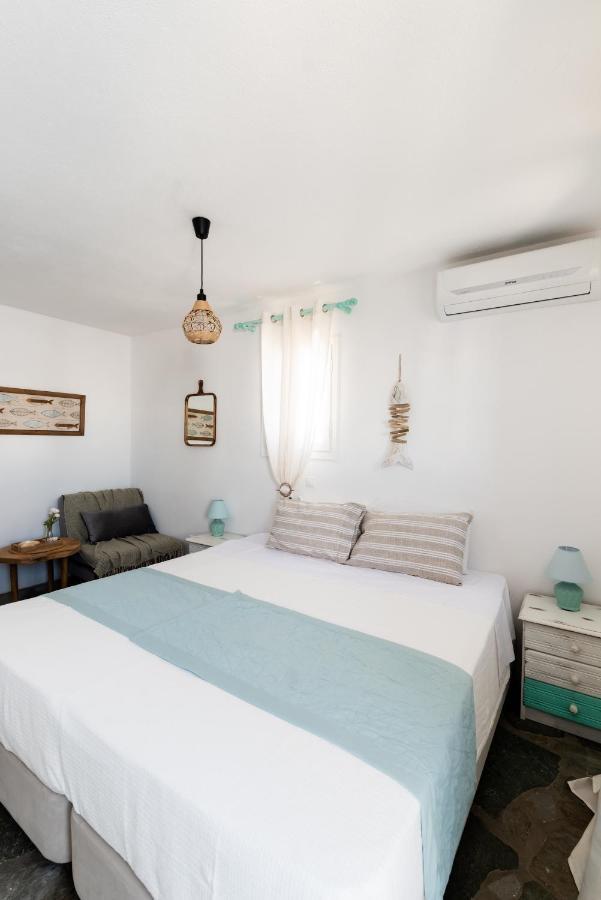 Anna's Mykonos Town